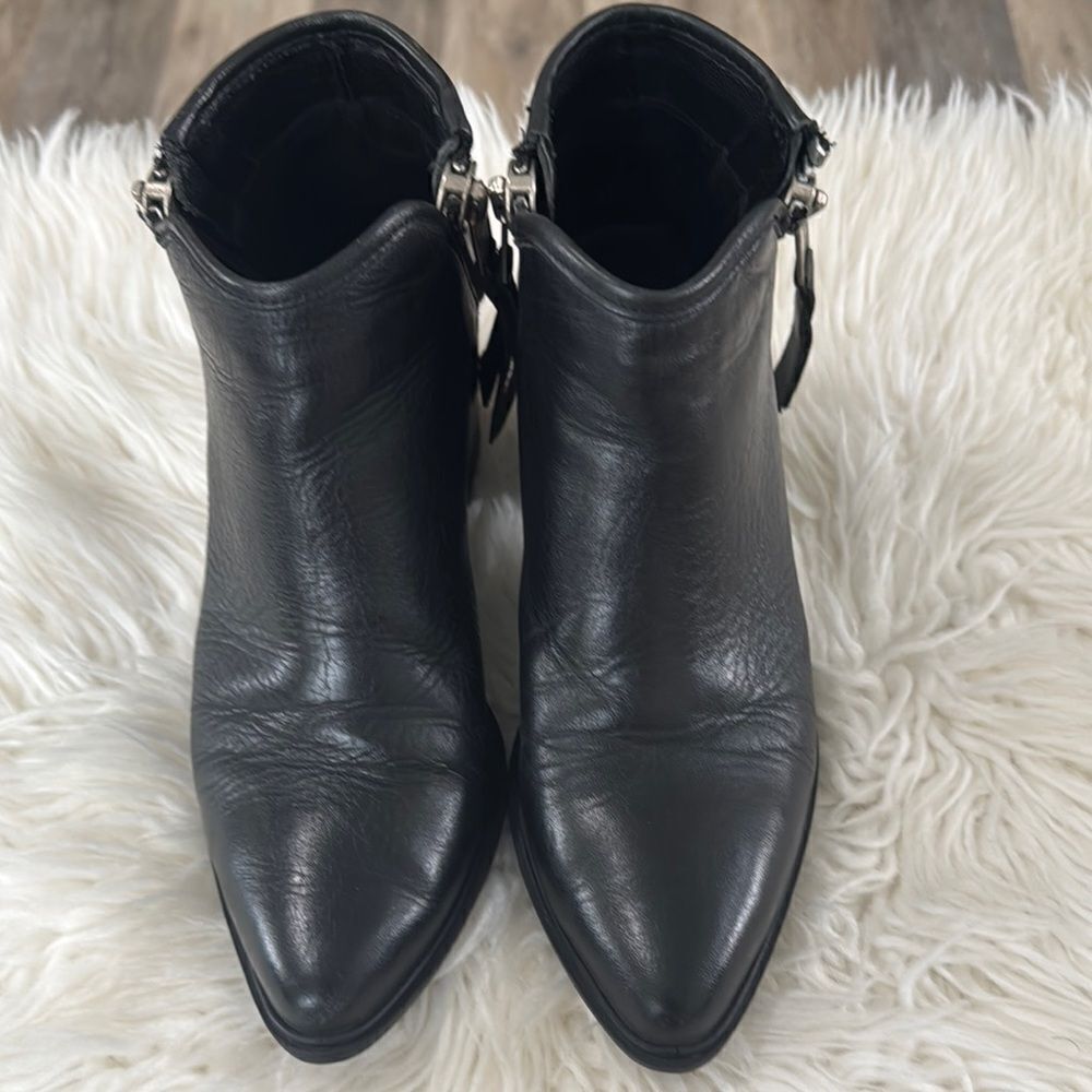 BY STEVE MADDEN Elegant Black Leather Ankle Boots Size 7